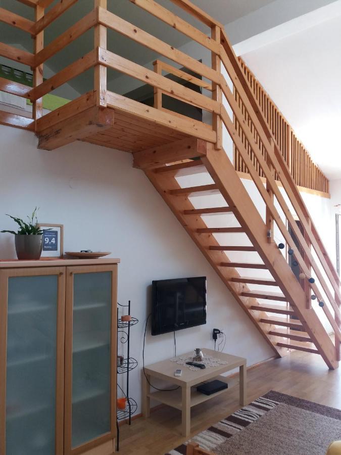 Apartment Niko Vir Luaran gambar
