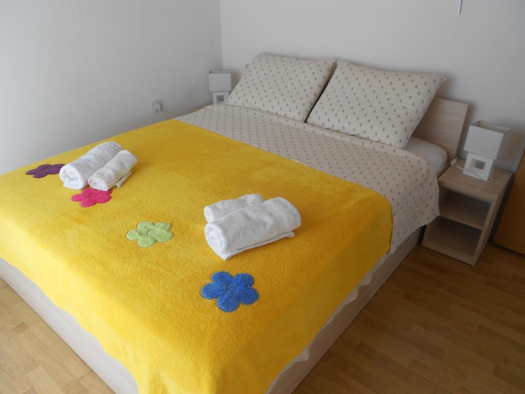 Apartment Niko Vir Luaran gambar